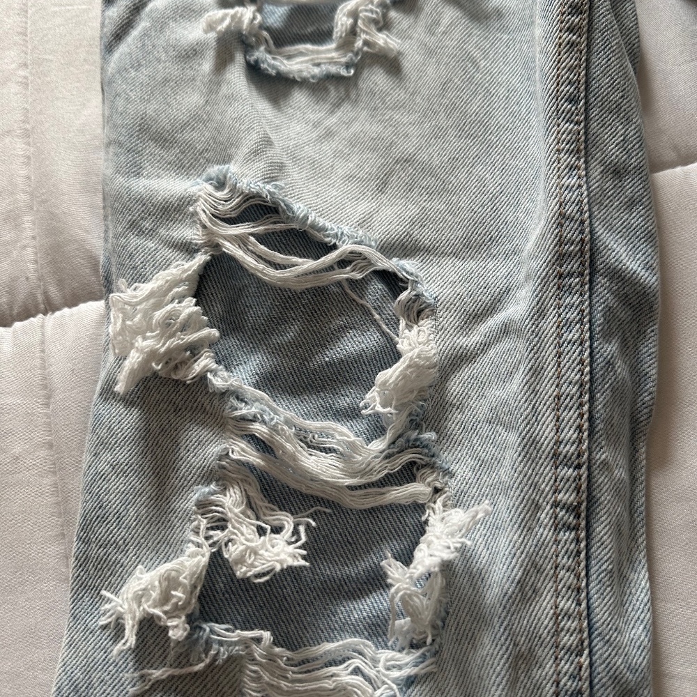 Jeans - Picture 3 of 4